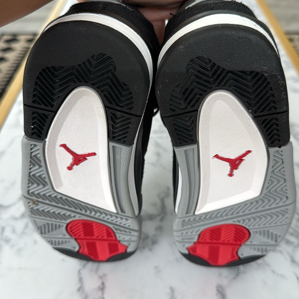 Air Jordan - Picture 4 of 4